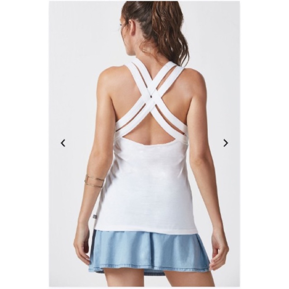 *PRICE LOWERED* ✨Fabletics Aldis Criss Cross Tank✨